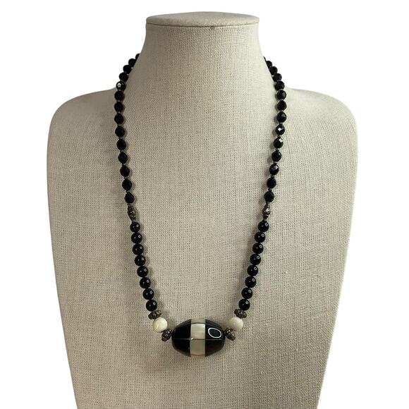 Vintage Necklace Natural Mother of pearl / black onyx / Sterling 24" Estate - Picture 2 of 11